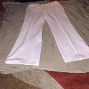 ST JOHN CAVIAR JEANS